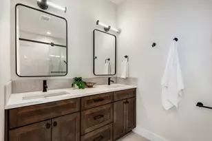 334 SW Roosevelt Ave, Bend, OR 97702 - Photo 14