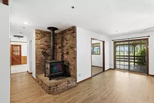 301 Red Spur Dr, Grants Pass, OR 97527 - Photo 22