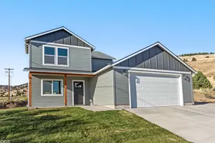6001 Dove Hollow Dr, Klamath Falls, OR 97603 - Photo 2