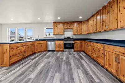 6001 Dove Hollow Drive, Klamath Falls, OR 97603 - Photo 8