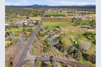 64992 Valeview Drive, Bend, OR 97703 - Photo 2