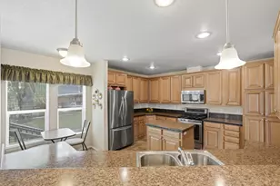 64992 Valeview Dr, Bend, OR 97703 - Photo 10