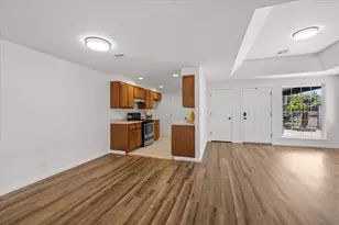 783 Columbine Way, Central Point, OR 97502 - Photo 6