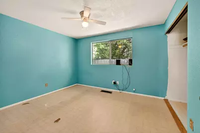 1425 Lawnridge Street, Medford, OR 97504 - Photo 10