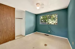 1425 Lawnridge St, Medford, OR 97504 - Photo 8