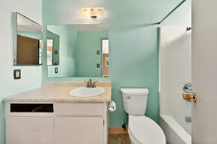 1425 Lawnridge St, Medford, OR 97504 - Photo 12