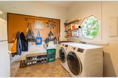 1710 NE Hillcrest Lane, Grants Pass, OR 97526 - Photo 50