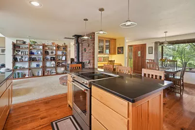 62636 Erickson Road, Bend, OR 97701 - Photo 12
