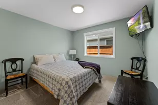 183 Lincoln Rd, Grants Pass, OR 97526 - Photo 14