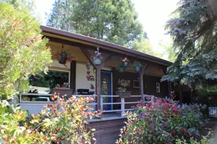 6226 E Evans Creek Rd, Rogue River, OR 97537 - Photo 1