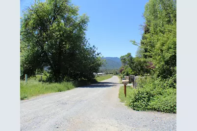 6226 E Evans Creek Road #Unit 12, Rogue River, OR 97537 - Photo 30