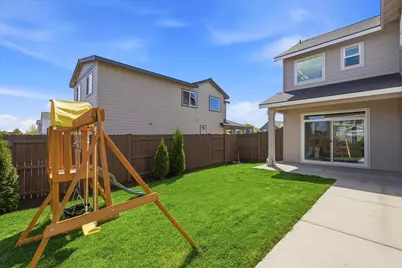 748 NW 27th Street, Redmond, OR 97756 - Photo 36