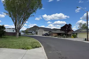 2329 NE Yellowpine Rd, Prineville, OR 97754 - Photo 30