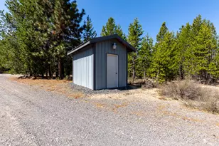 123551 Surveyor Rd, Crescent Lake, OR 97733 - Photo 10