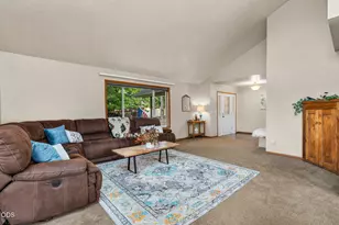 1176 NE Barnes Rd, Prineville, OR 97754 - Photo 6