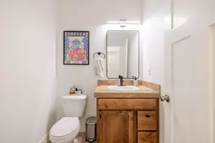 63121 de Haviland Ct, Bend, OR 97701 - Photo 16