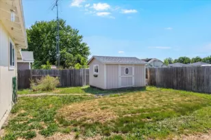 166 Mace Rd, Medford, OR 97501 - Photo 20