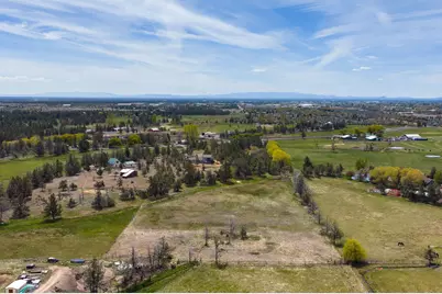 999 NE King Way, Redmond, OR 97756 - Photo 42
