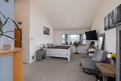 999 NE King Way, Redmond, OR 97756 - Photo 16