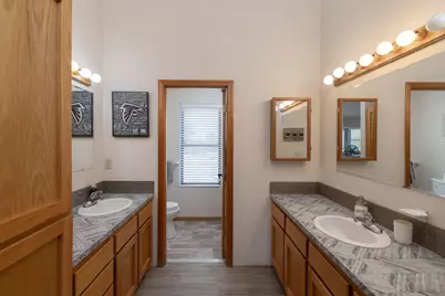 999 NE King Way, Redmond, OR 97756 - Photo 18