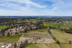 999 NE King Way, Redmond, OR 97756 - Photo 42