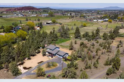 999 NE King Way, Redmond, OR 97756 - Photo 38