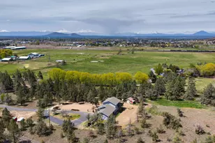 999 NE King Way, Redmond, OR 97756 - Photo 40
