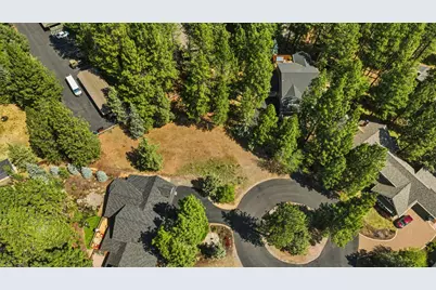 875 S Starry Skies Court, Sisters, OR 97759 - Photo 10