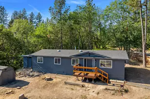 221 Hansen Dr, Grants Pass, OR 97526 - Photo 30
