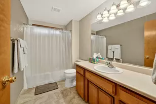 148 Meadow View Dr, Phoenix, OR 97535 - Photo 18