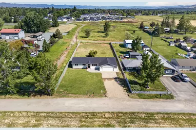 550 Experiment Station Road, Medford, OR 97501 - Photo 26
