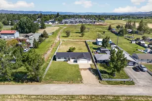 550 Experiment Station Rd, Medford, OR 97501 - Photo 26