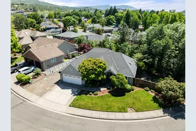 2738 Kerrisdale Ridge Drive, Medford, OR 97504 - Photo 42