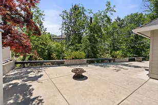 2738 Kerrisdale Ridge Dr, Medford, OR 97504 - Photo 32