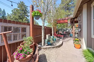 61538 S E Chief Joseph Ln, Bend, OR 97702 - Photo 36