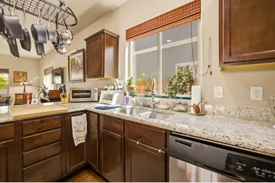 239 Wintersage Circle, Talent, OR 97540 - Photo 12