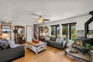 63639 Gentry Loop, Bend, OR 97701 - Photo 14