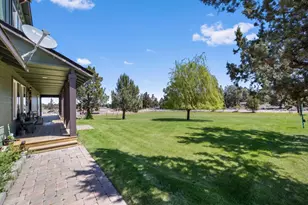 63639 Gentry Loop, Bend, OR 97701 - Photo 6