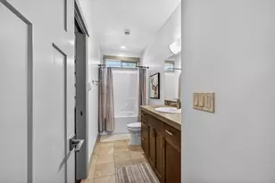 1517 Northwest Mount Washington Drive, Bend, OR 97703 - Photo 24