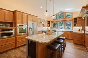 2677 NW Champion Cir, Bend, OR 97703 - Photo 10