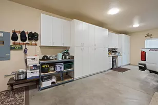 2677 NW Champion Cir, Bend, OR 97703 - Photo 44