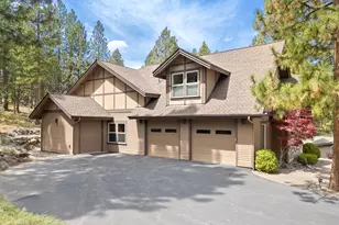 2677 NW Champion Cir, Bend, OR 97703 - Photo 2