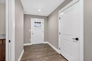 2969 Stonebrook Dr, Medford, OR 97504 - Photo 6