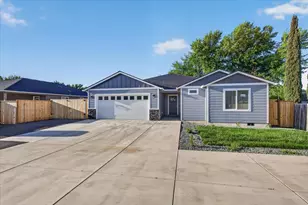 2969 Stonebrook Dr, Medford, OR 97504 - Photo 2