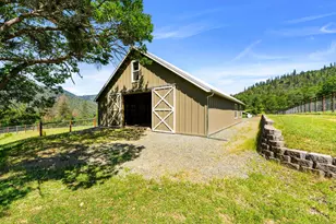 931 Hogan Rd, Applegate, OR 97530 - Photo 28
