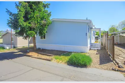 321 Clay Street #SPC 82, Ashland, OR 97520 - Photo 1