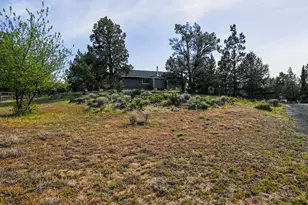 64911 Glacier View Dr, Bend, OR 97703 - Photo 50