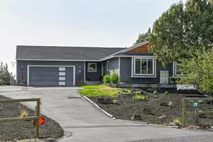 64911 Glacier View Dr, Bend, OR 97703 - Photo 36