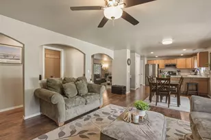 20016 Mt Hope Ln, Bend, OR 97702 - Photo 10