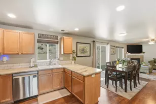 20016 Mt Hope Ln, Bend, OR 97702 - Photo 12